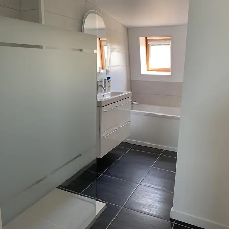 Fort-mahon-plage: Duplex 2 Chambres, Parking, Balcon, A Proximite - Fr-1-482-86 Lejlighed *